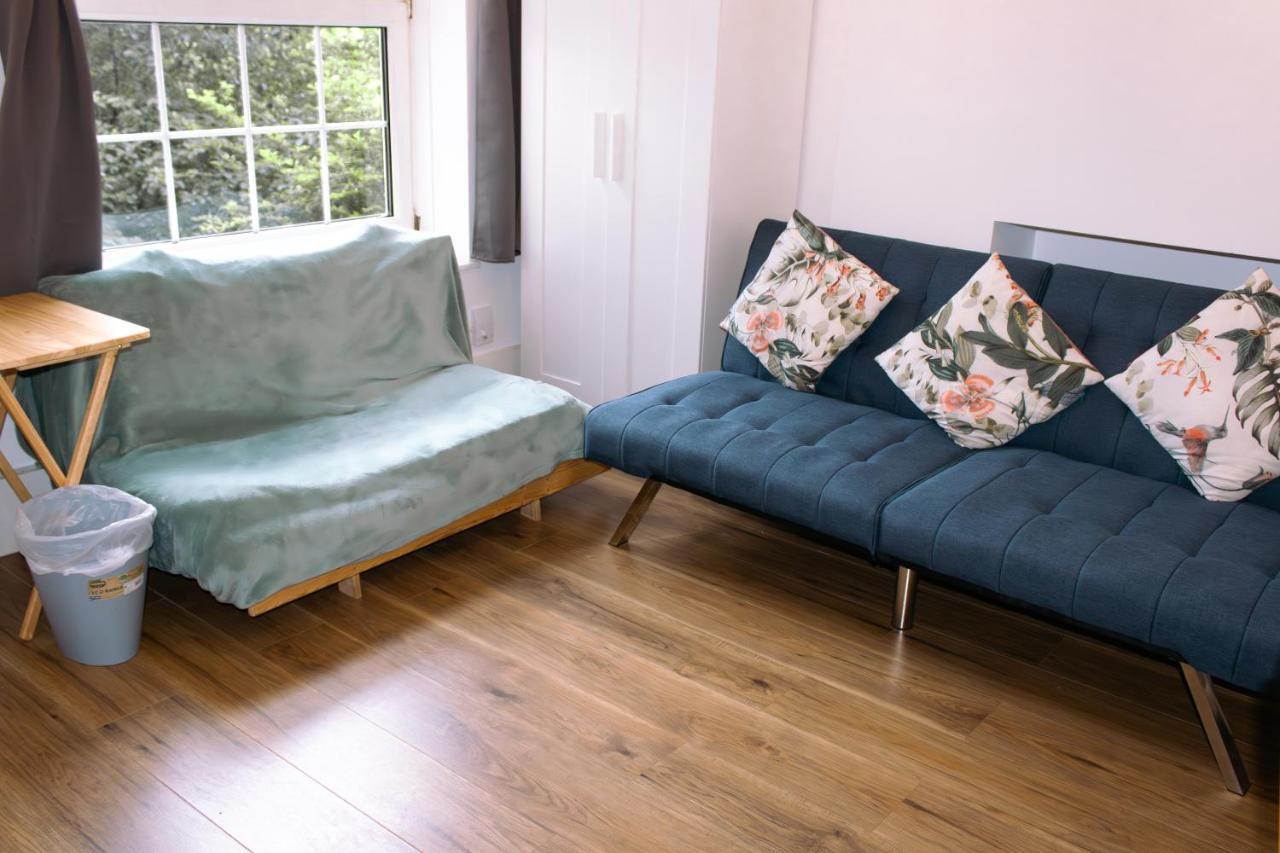 Nice 4 Bedroom Apartment Near City Centre 2-Min Walk To Metro !! Business & Family Friendly!! 伦敦 外观 照片